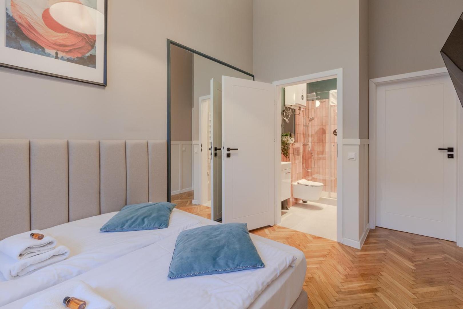 Modern Apartments Pilsudskiego Street Krakow Exterior photo